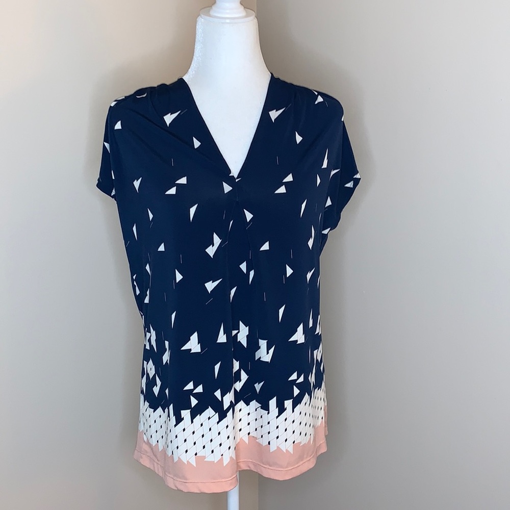 Max Studio geometric short sleeve top- small